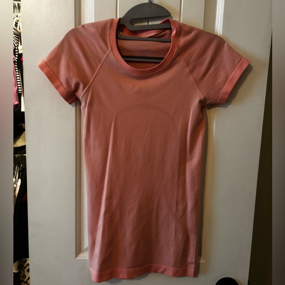 Light Pink Lululemon Switftly Tech Full Length Tee Size:2